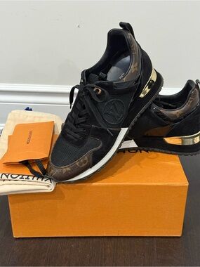 Louis Vuitton Black & Brown Monogram Low-Top Sneakers with Gold Accent